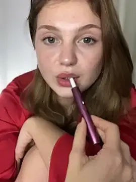 Emaline_Fane  live sex cam