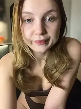 Emaline_Fane  live sex cam