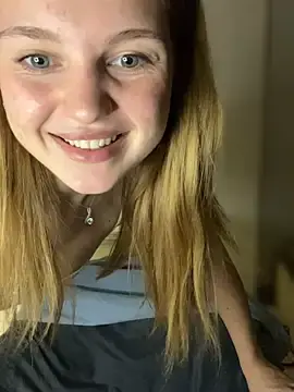 Emaline_Fane  live sex cam
