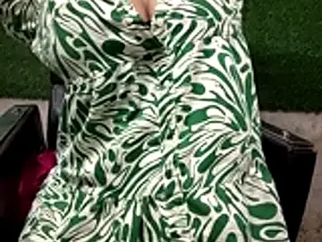 HOT_ISLAND  live sex cam