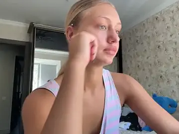 HeavingLip  live sex cam