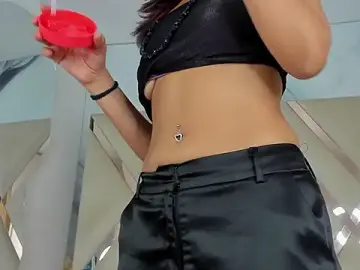 Ladymadinght  live sex cam