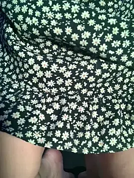 Liloo8923  live sex cam
