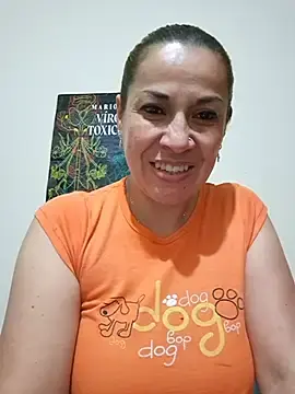 Zaralu_  live sex cam