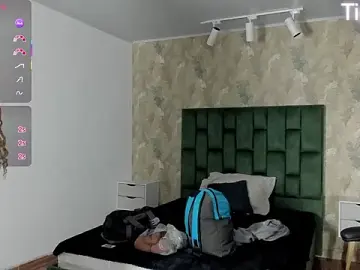 April_dumont  live sex cam