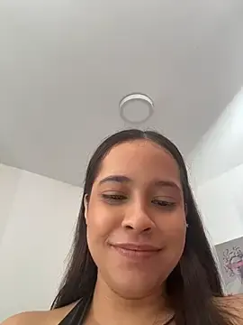 Kiley-luz  live sex cam