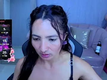 Paulette37_a  live sex cam