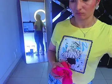 Paulette37_a  live sex cam