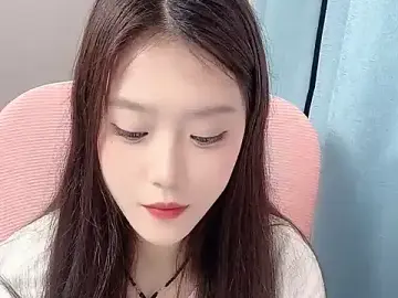 Lvybaby  live sex cam