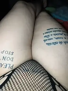 Mysti_rose  live sex cam