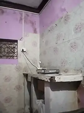 Aapki-bhabhiii  live sex cam