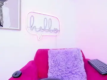 Niia7  live sex cam