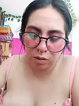 Celestte22  live sex cam