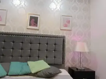 Evelyn_Hele  live sex cam
