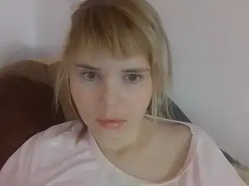 HornyElena  live sex cam