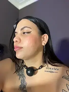 Im_Auroraaa  live sex cam