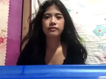 LeeannaWhitledge  live sex cam