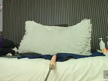 Hazel_milf  live sex cam