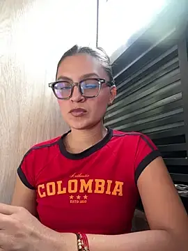 Gia_Mazzon  live sex cam