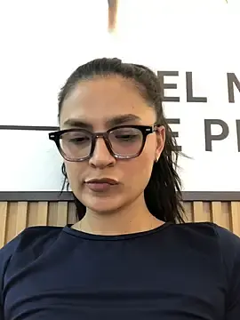 Gia_Mazzon  live sex cam
