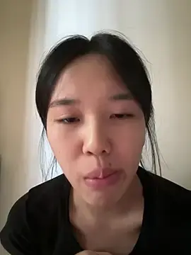 Pingguo1100  live sex cam