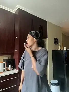 Sexy-cardiC  live sex cam