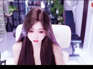 Liora-  live sex cam