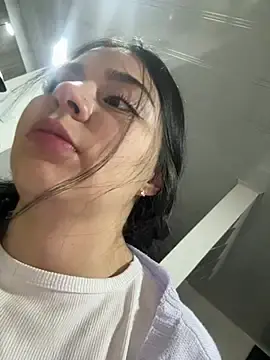 Midori_rosse  live sex cam
