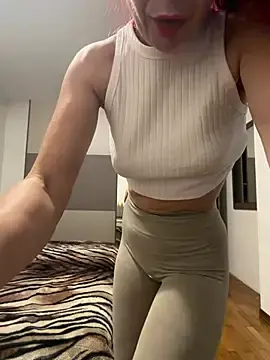 Miss-85  live sex cam