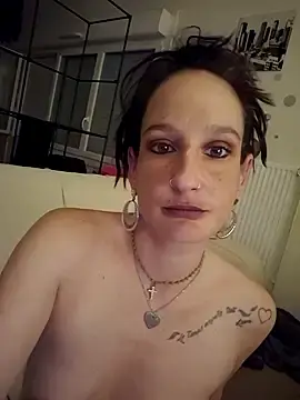 AnonymeCmoi  live sex cam