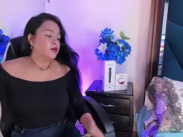 AprilMiiller  live sex cam