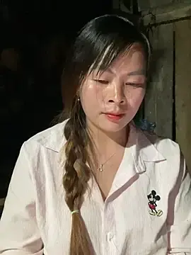 Bling_sexy  live sex cam