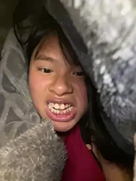 Nika--Nika  live sex cam