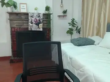 Ada_jhones  live sex cam