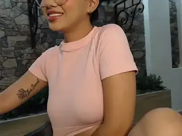 Anguiehot22  live sex cam