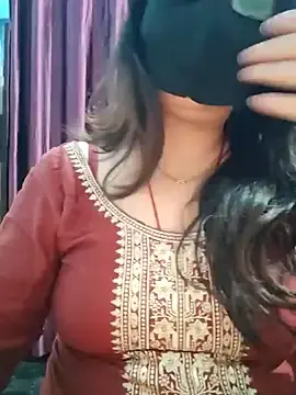 Aishwaryaa_69  live sex cam