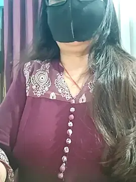 Aishwaryaa_69  live sex cam