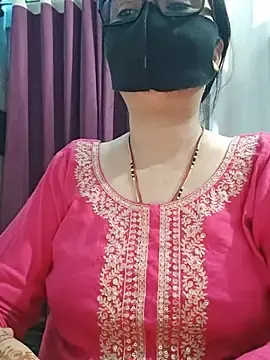 Aishwaryaa_69  live sex cam