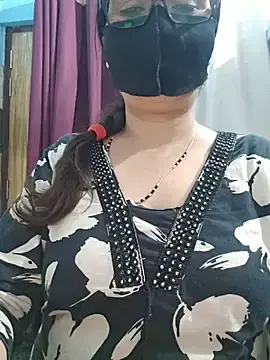 Aishwaryaa_69  live sex cam