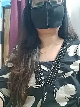 Aishwaryaa_69  live sex cam