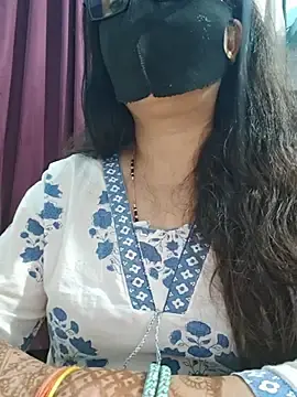 Aishwaryaa_69  live sex cam