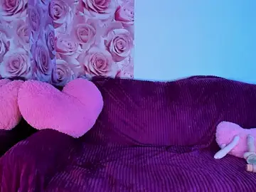 CurlyDreams  live sex cam