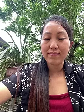 Huong-Ly  live sex cam