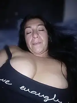 Katysaez  live sex cam