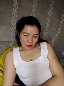 Kioen775  live sex cam