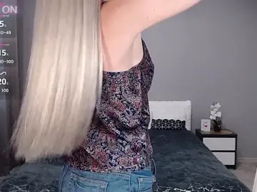 VictoriaTiger  live sex cam