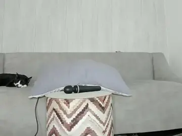 Emy_lovee  live sex cam
