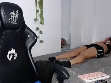 Valgigik3  live sex cam