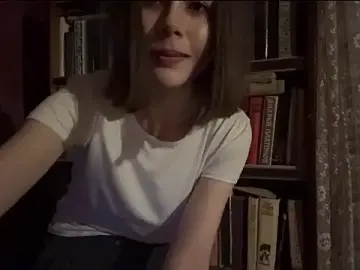 HyunCorrente  live sex cam