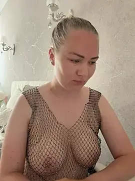 LianaCruz__  live sex cam